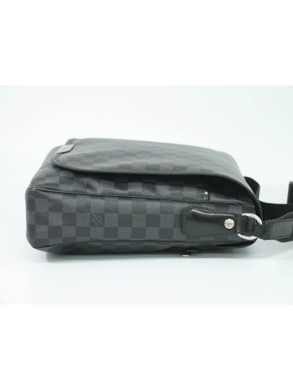 Louis Vuitton LV Daniel MM Damier Graphite Shoulder Bag Black Gray